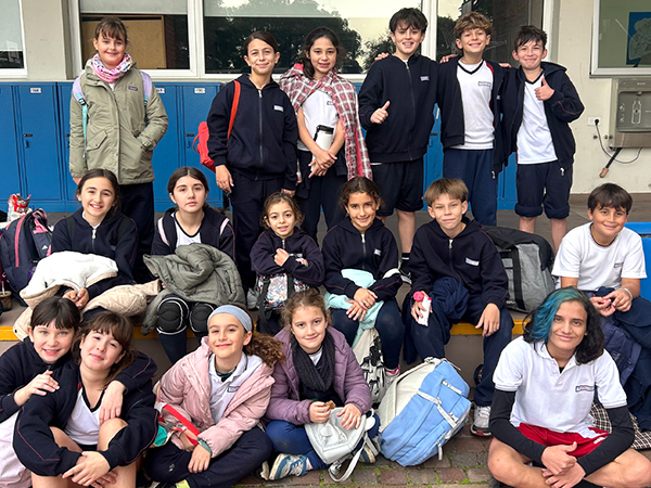 Encuentro de minivoley en el Colegio Lincoln